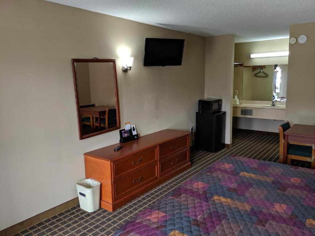 Economy Inn Express Рок-Гілл Екстер'єр фото
